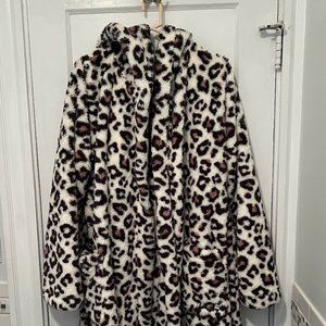 Women's Super Soft Ugg Bathrobe - size XL (fits smaller) - Brand New